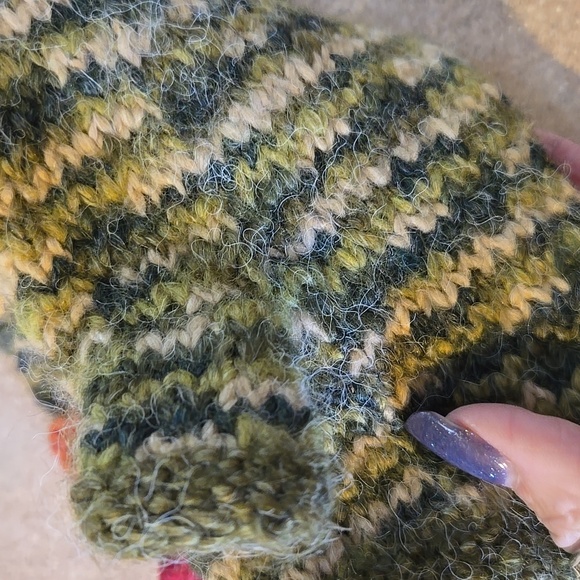 NWT The 5 Senses Hand-Knit Fingerless Gloves - Picture 3 of 5